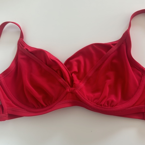 New Sea Level Twist Front Underwire Bikini Top - Picture 8 of 11